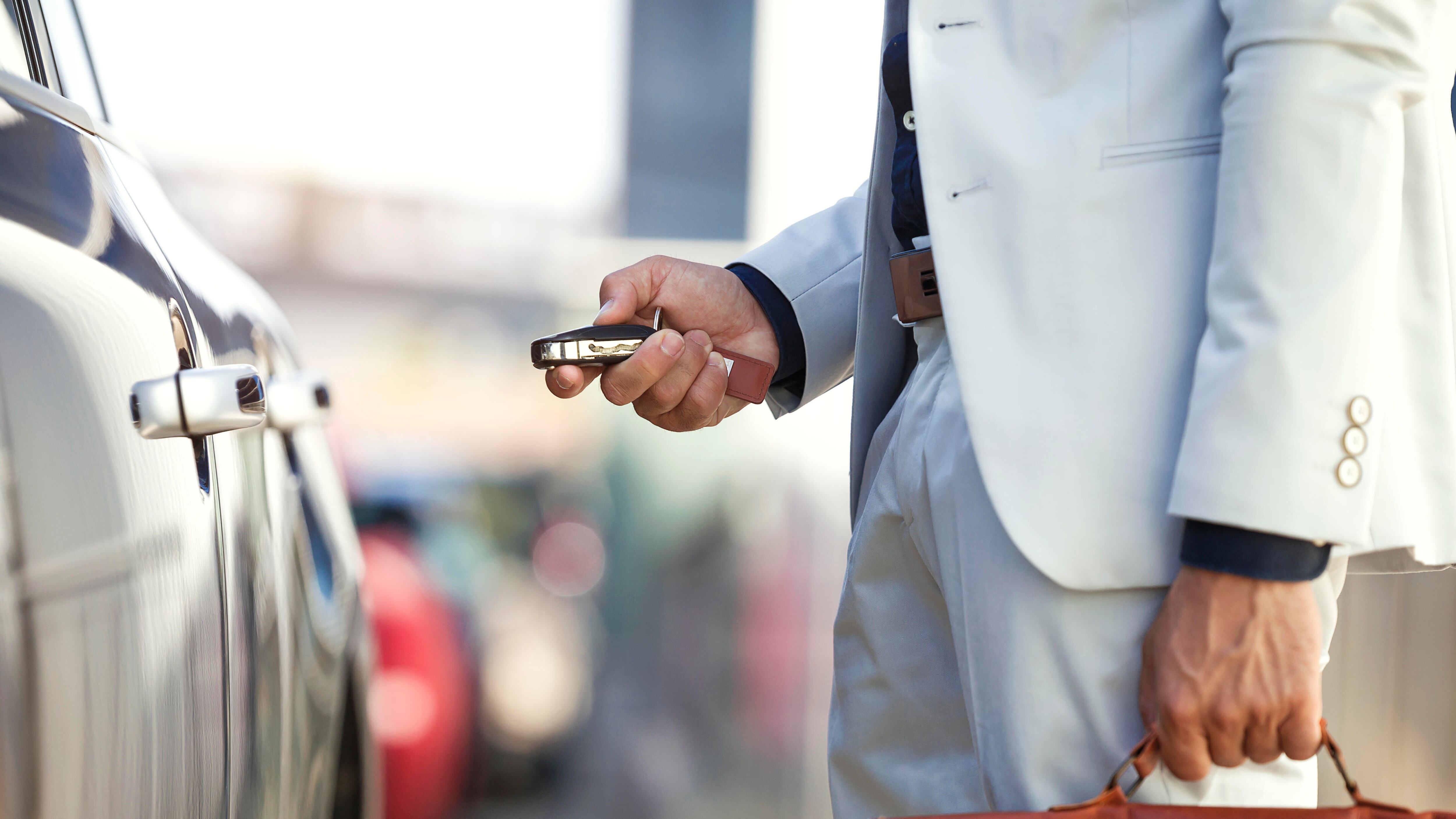 Die Deutschen und ihre Dienstwagen: Im Zweifel für das Auto