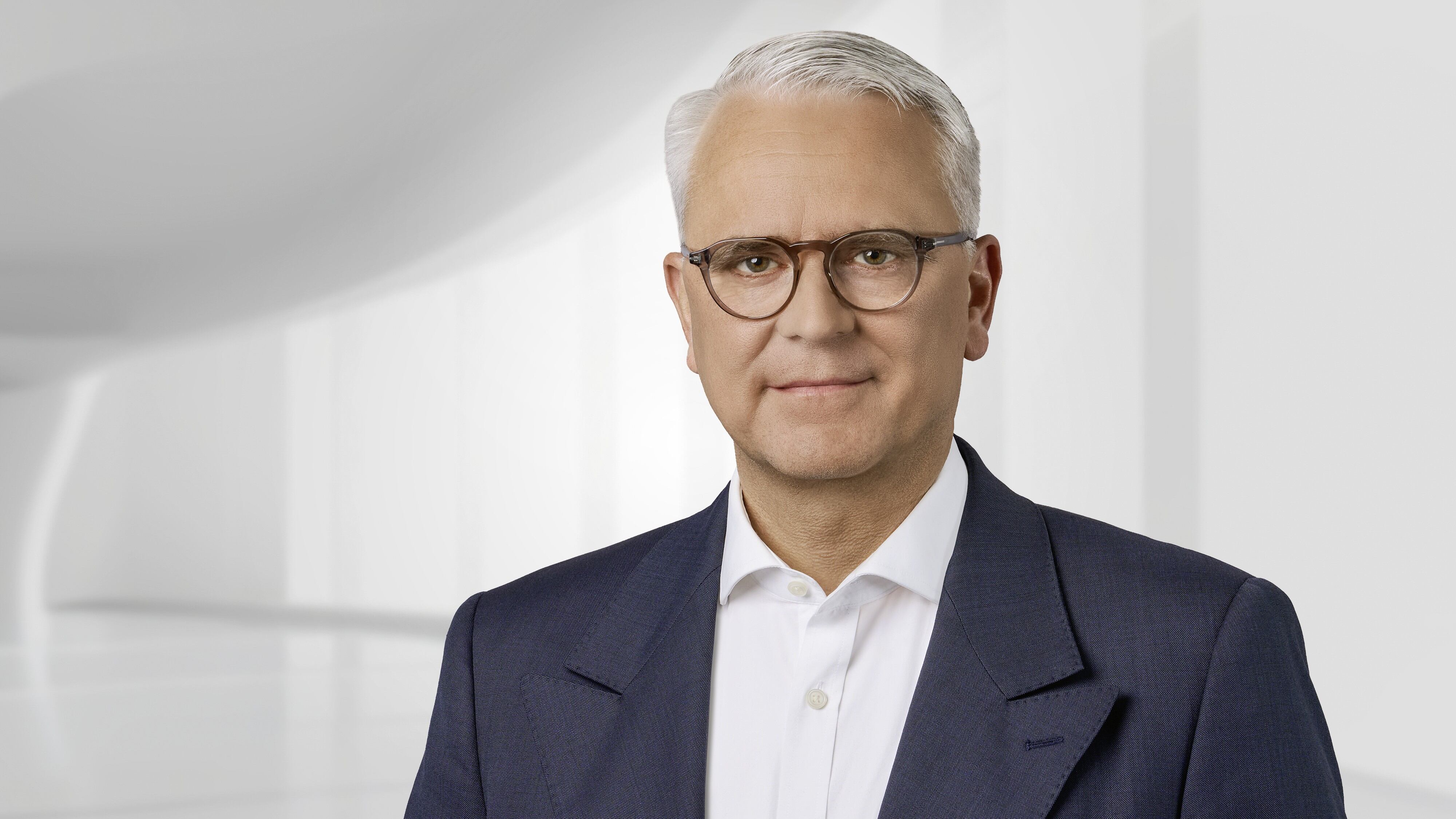 Aumovio-CEO: „40 statt 35 Stunden würden einen signifikanten Produktivitätsschub bringen“