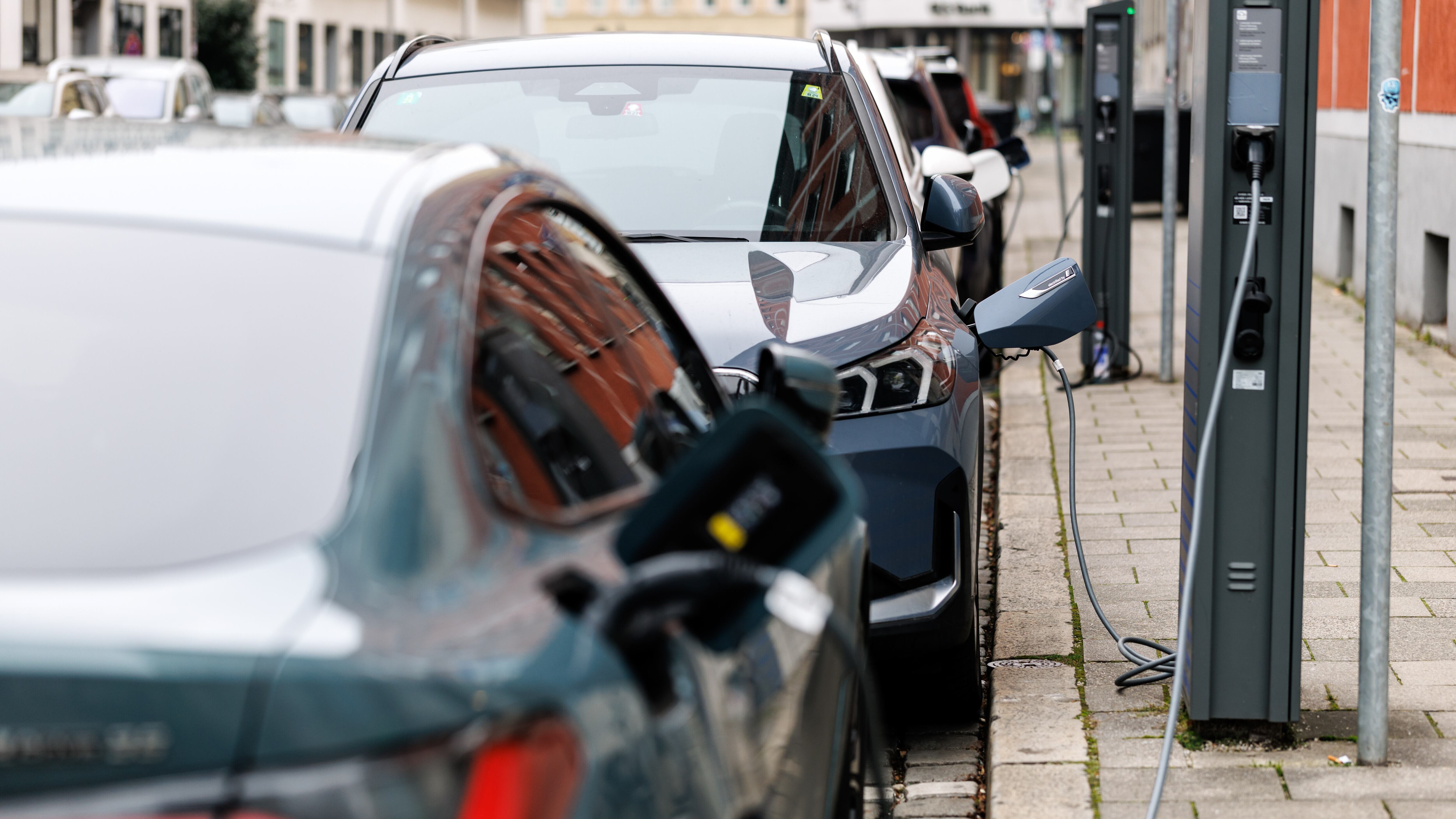 Prognose: Nur sechs Millionen E-Autos bis 2030