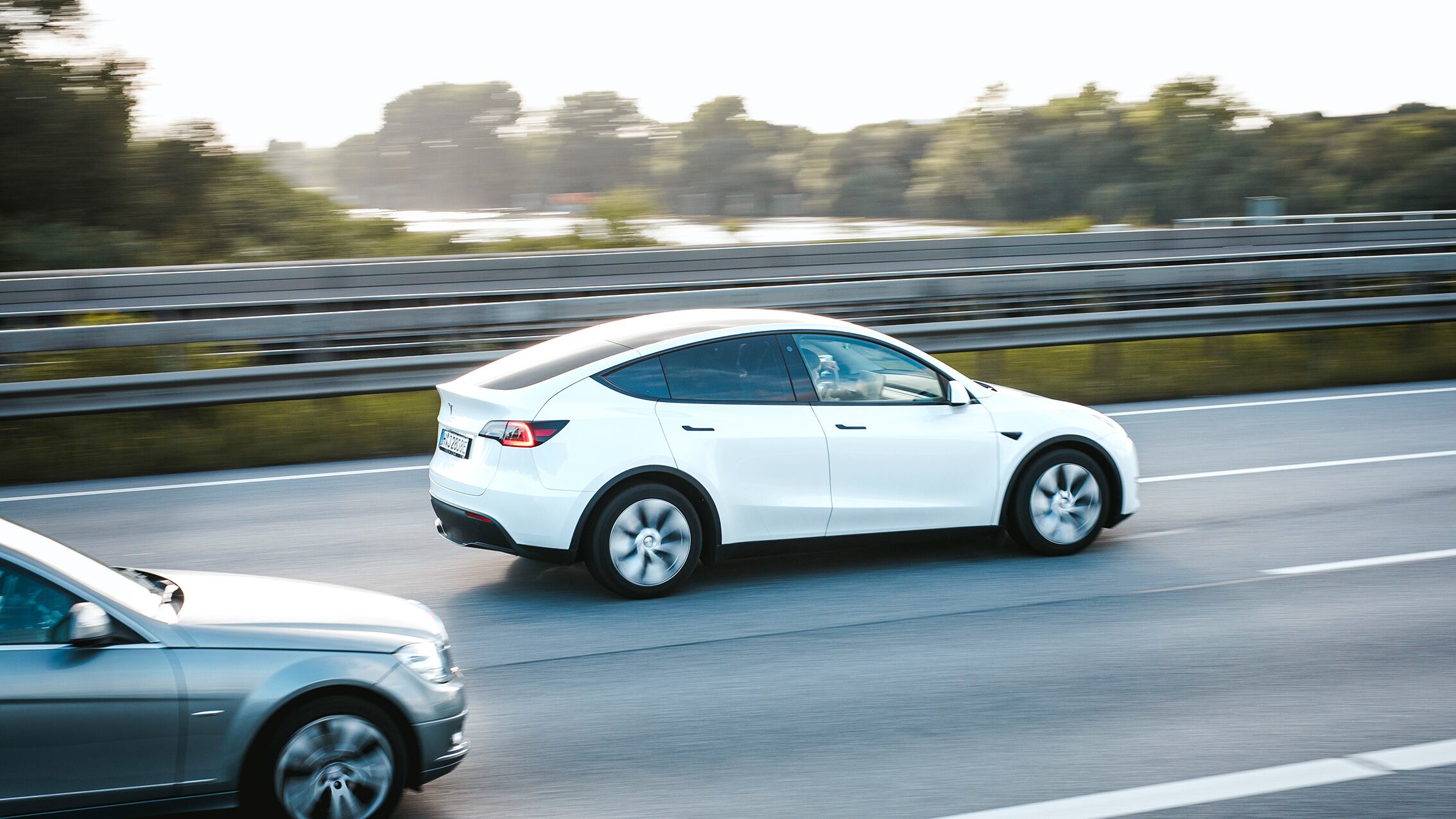 11.312 Kilometer: Fahrleistung von E-Autos überholt Benziner